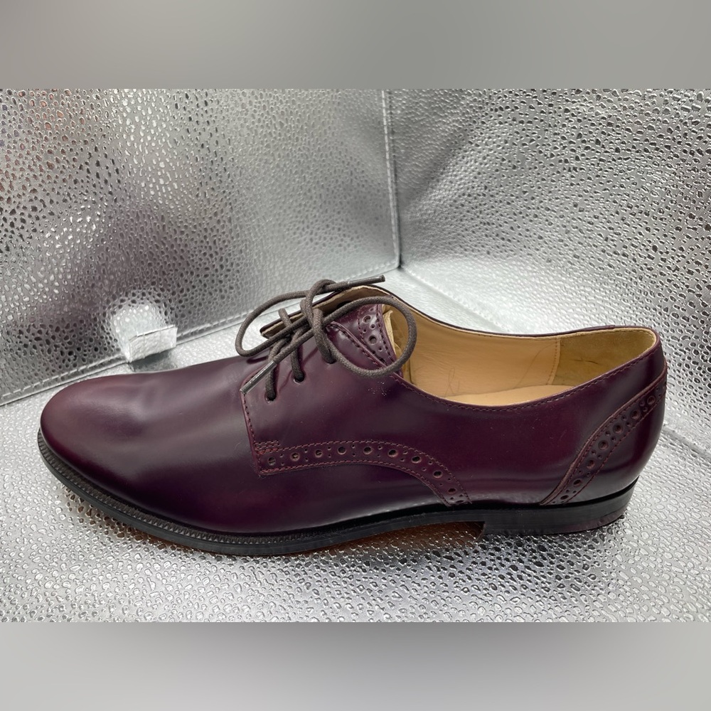 Cole Haan Women’s burgundy Oxford lace ups